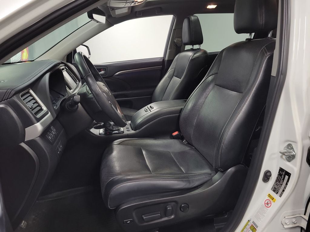 2019 Toyota Highlander Limited Platinum