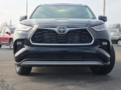 2026 Toyota Highlander Hybrid Platinum