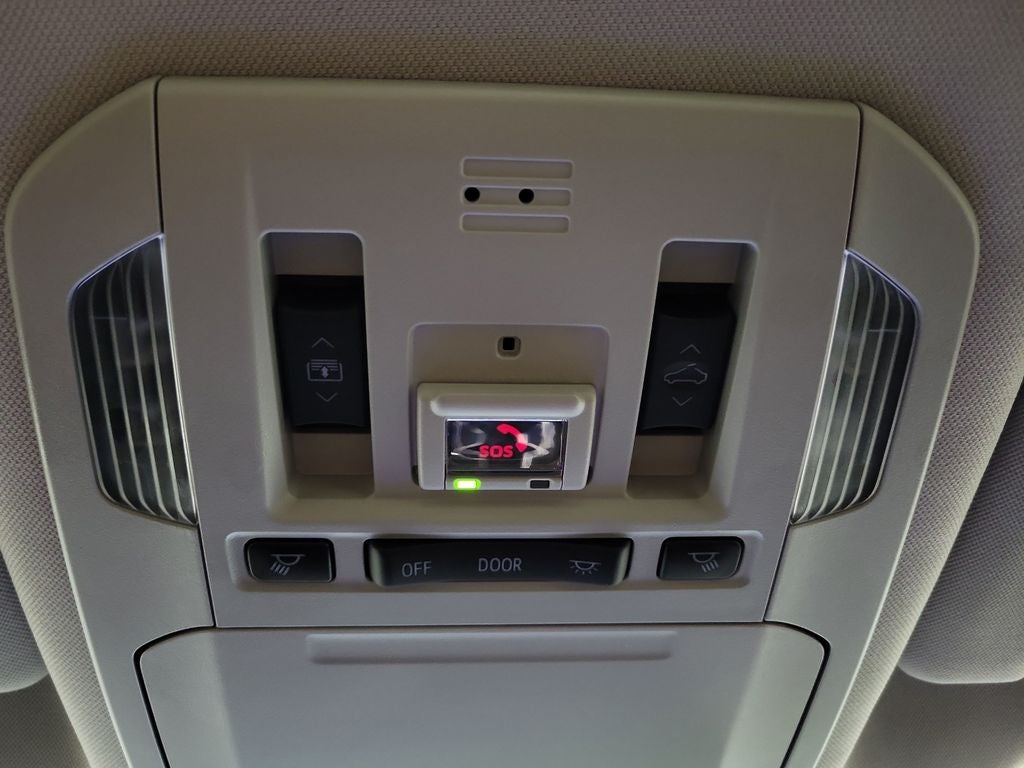 2023 Toyota Highlander Hybrid Platinum