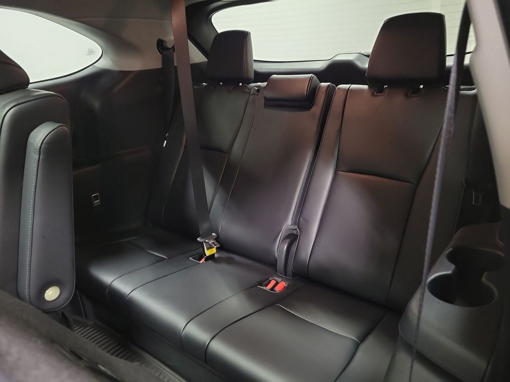 2023 Toyota Highlander Hybrid Platinum