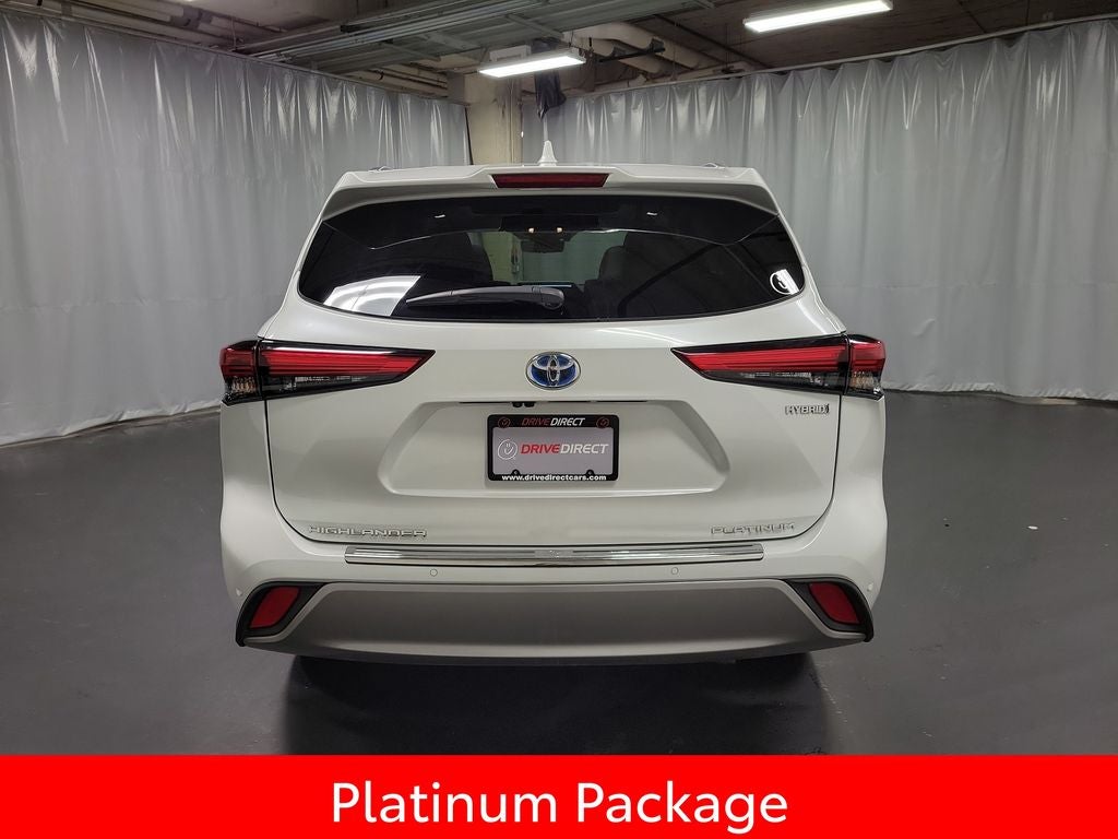 2023 Toyota Highlander Hybrid Platinum