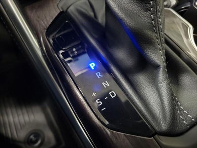 2023 Toyota Highlander Hybrid Platinum