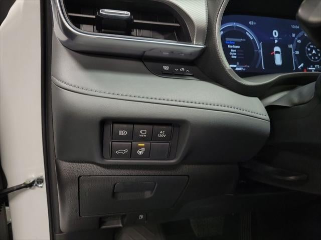 2023 Toyota Highlander Hybrid Platinum