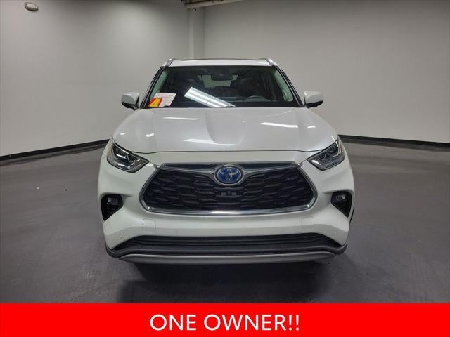 2023 Toyota Highlander Hybrid Platinum