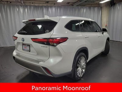 2023 Toyota Highlander Hybrid Platinum