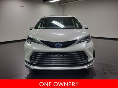 2024 Toyota Sienna Platinum 7 Passenger