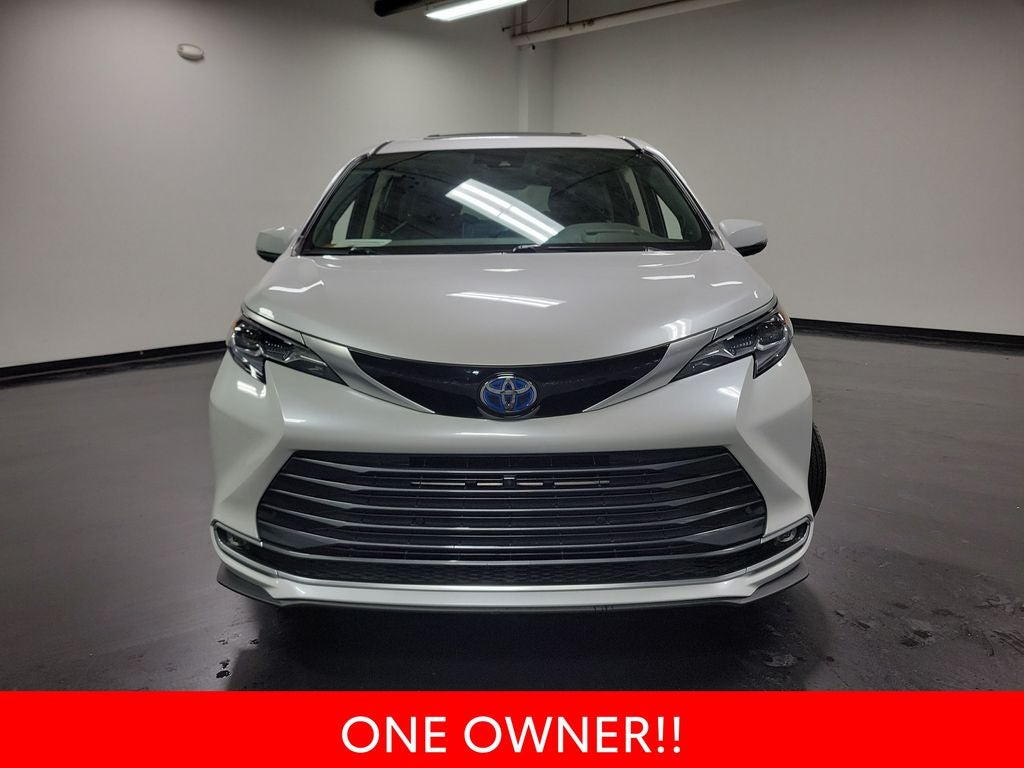 2024 Toyota Sienna Platinum 7 Passenger