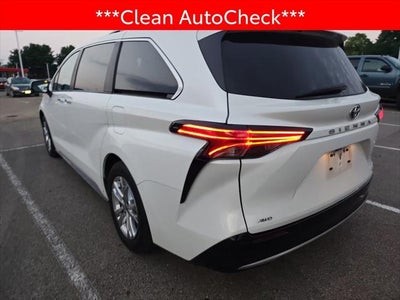 2024 Toyota Sienna Platinum 7 Passenger