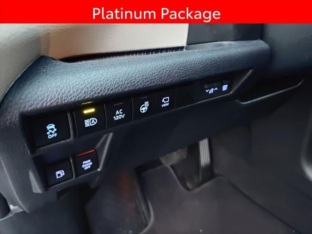2024 Toyota Sienna Platinum 7 Passenger