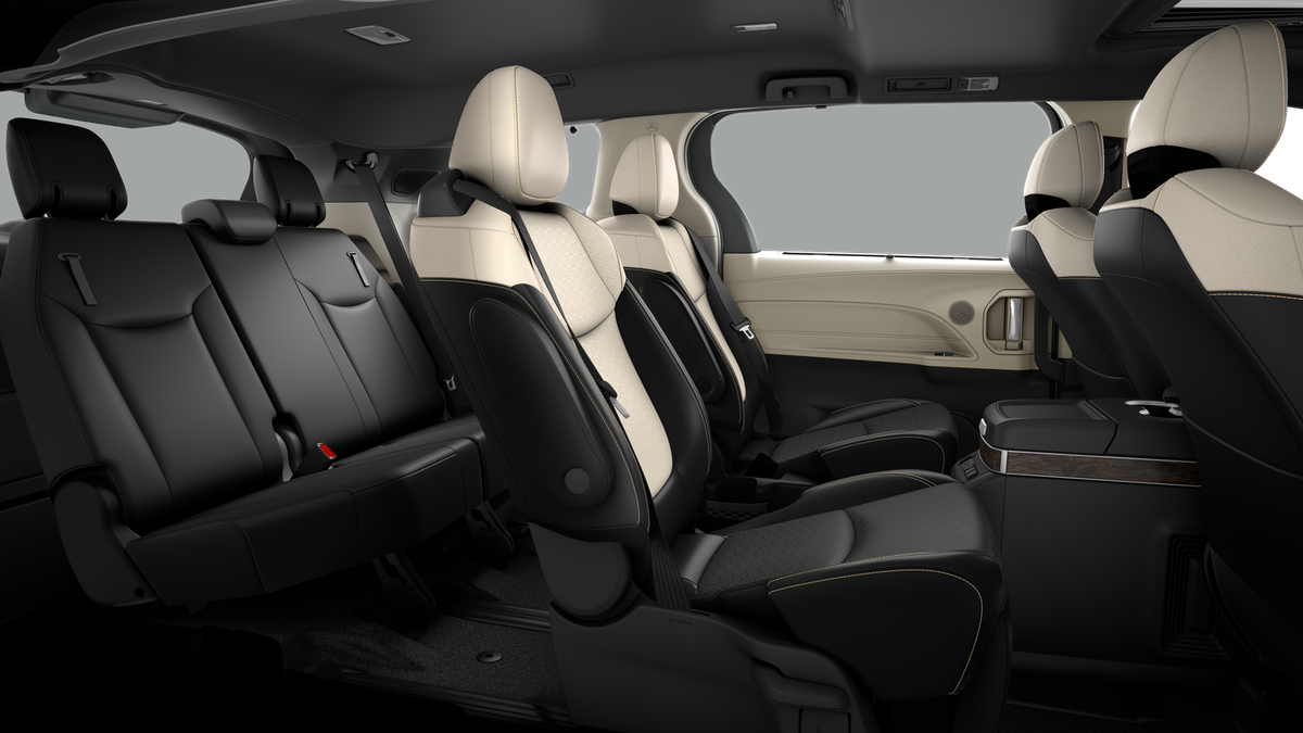 2026 Toyota Sienna Platinum 7 Passenger