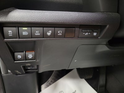 2025 Toyota Sienna Platinum 7 Passenger