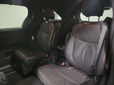 2025 Toyota Sienna Platinum 7 Passenger