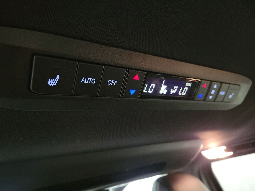 2025 Toyota Sienna Platinum 7 Passenger