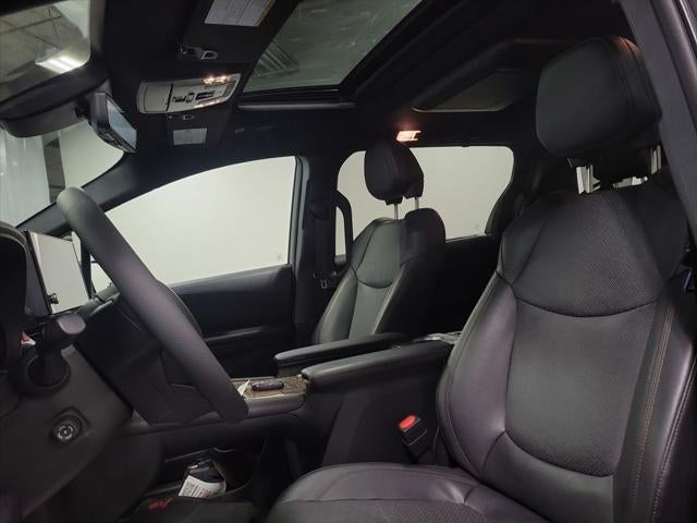 2025 Toyota Sienna Platinum 7 Passenger
