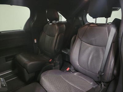2025 Toyota Sienna Platinum 7 Passenger