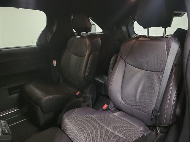 2025 Toyota Sienna Platinum 7 Passenger