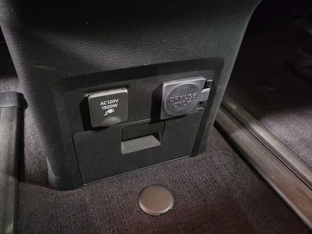 2025 Toyota Sienna Platinum 7 Passenger