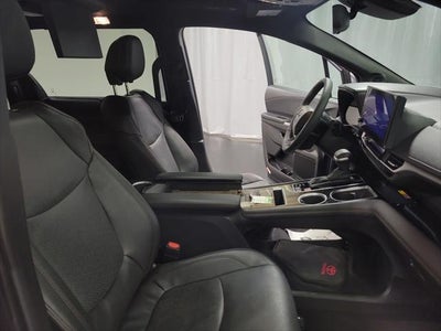 2025 Toyota Sienna Platinum 7 Passenger