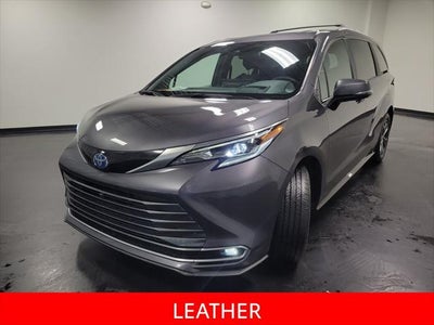 2025 Toyota Sienna Platinum 7 Passenger