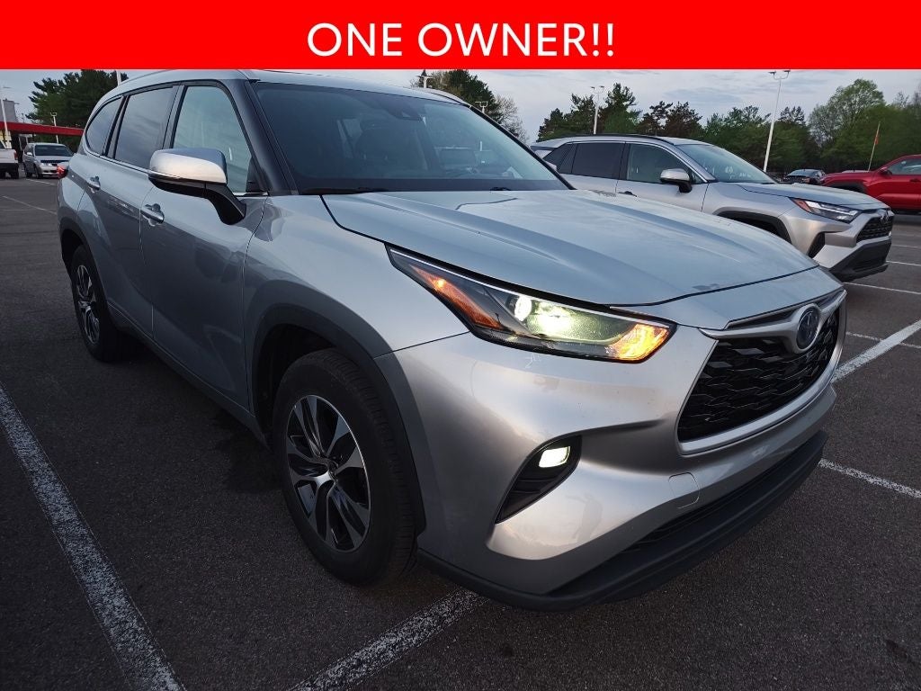 2022 Toyota Highlander Hybrid XLE