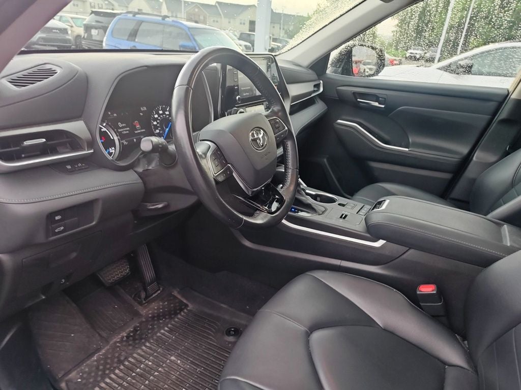 2021 Toyota Highlander Hybrid XLE