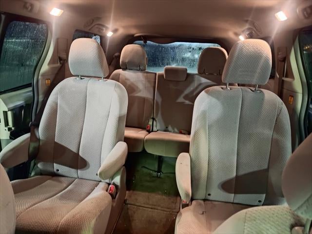 2011 Toyota Sienna LE