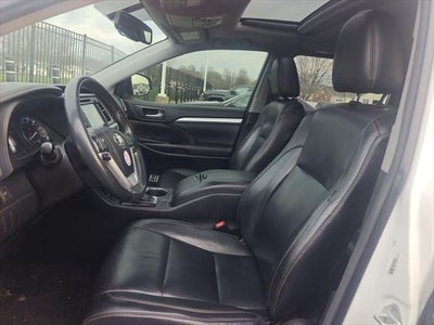 2016 Toyota Highlander XLE V6