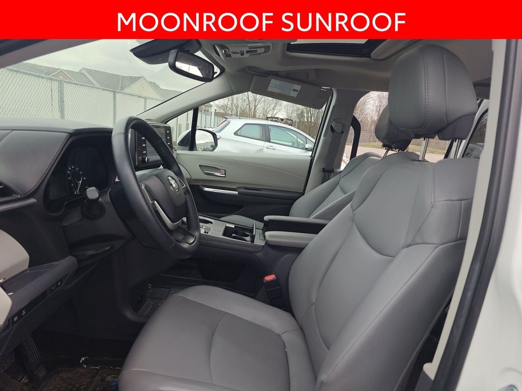 2024 Toyota Sienna XLE 8 Passenger