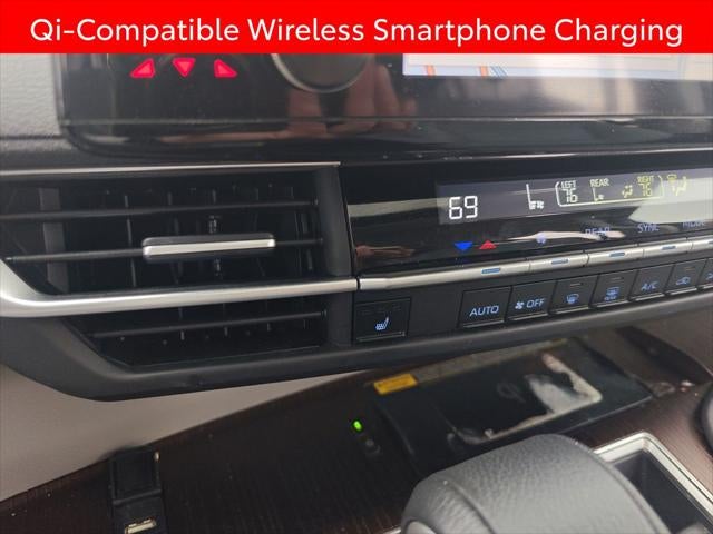 2024 Toyota Sienna XLE 8 Passenger