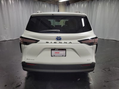 2025 Toyota Sienna XLE 7 Passenger