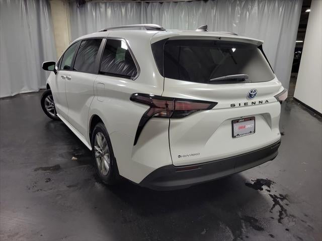 2025 Toyota Sienna XLE 7 Passenger