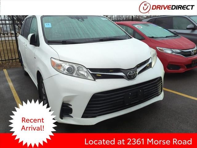 2020 Toyota Sienna LE 7 Passenger