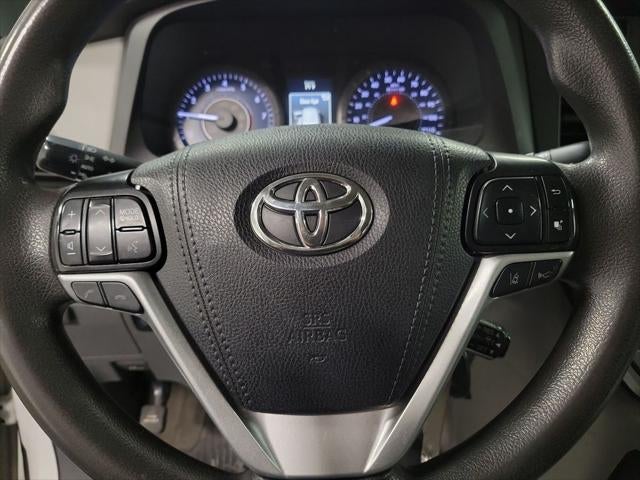 2020 Toyota Sienna LE 7 Passenger