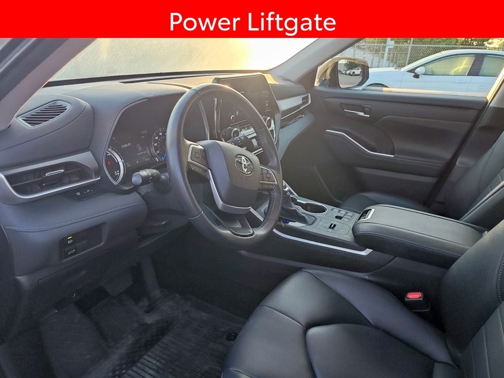 2023 Toyota Highlander Hybrid XLE