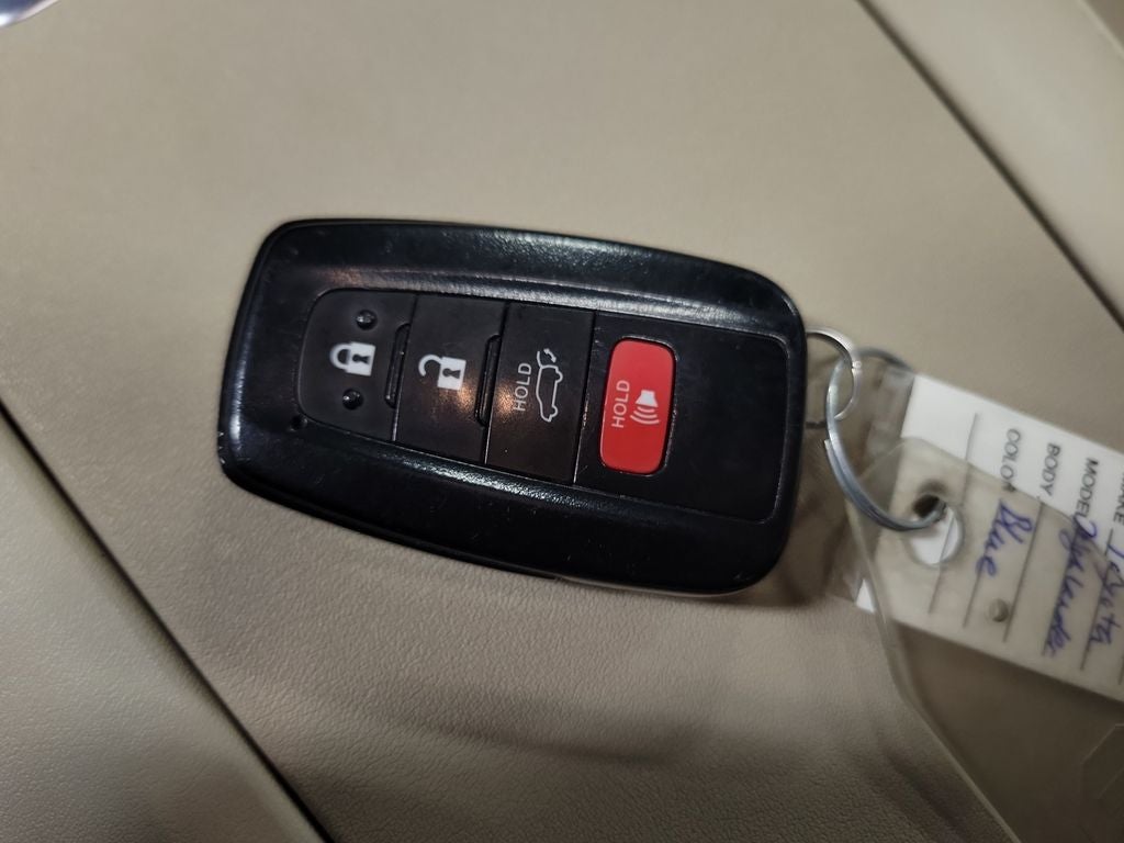 2023 Toyota Highlander Hybrid XLE