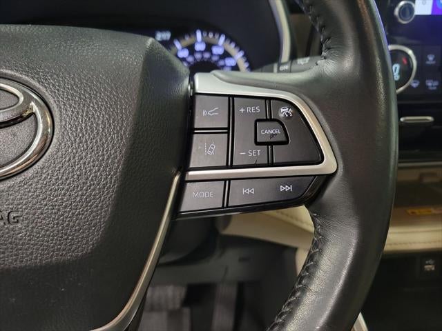 2023 Toyota Highlander Hybrid XLE