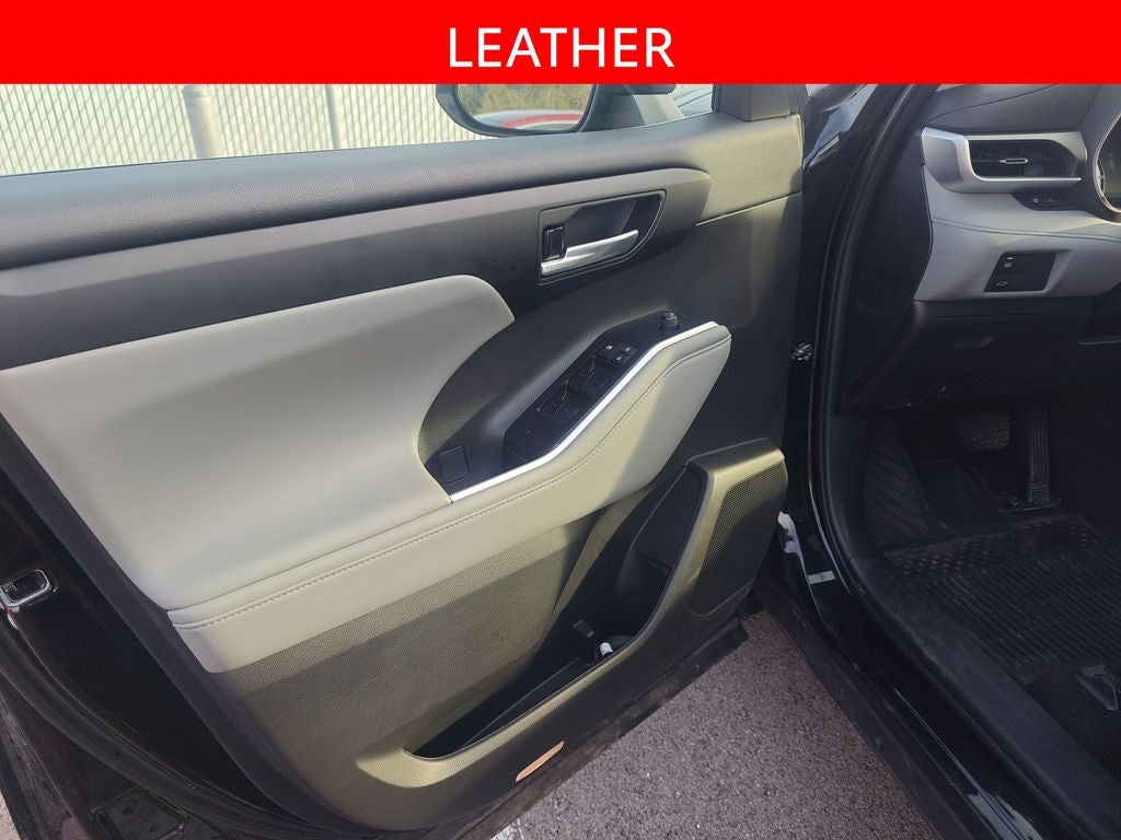 2023 Toyota Highlander Hybrid XLE