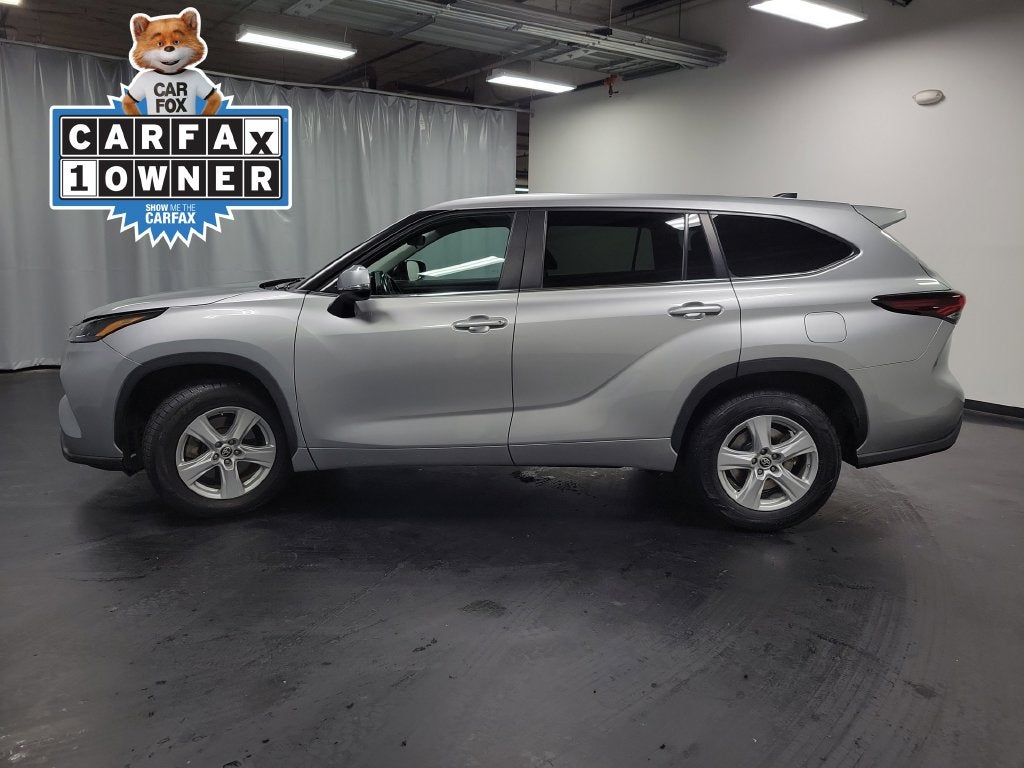 2024 Toyota Highlander LE