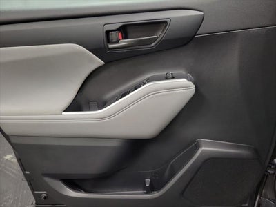 2023 Toyota Highlander L