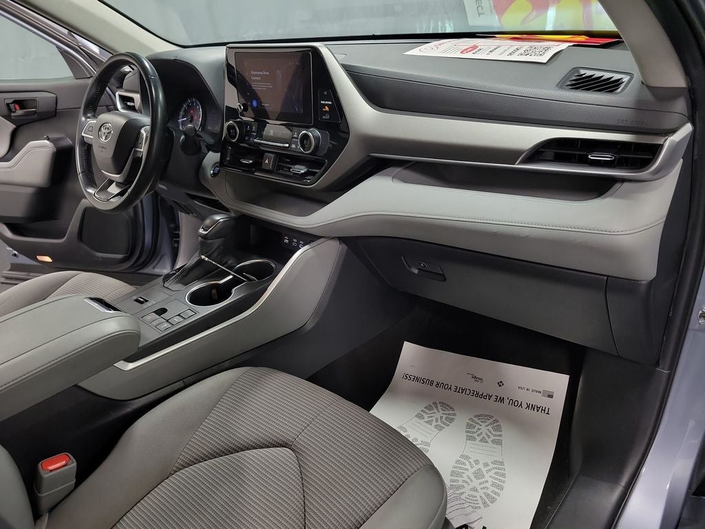 2023 Toyota Highlander LE