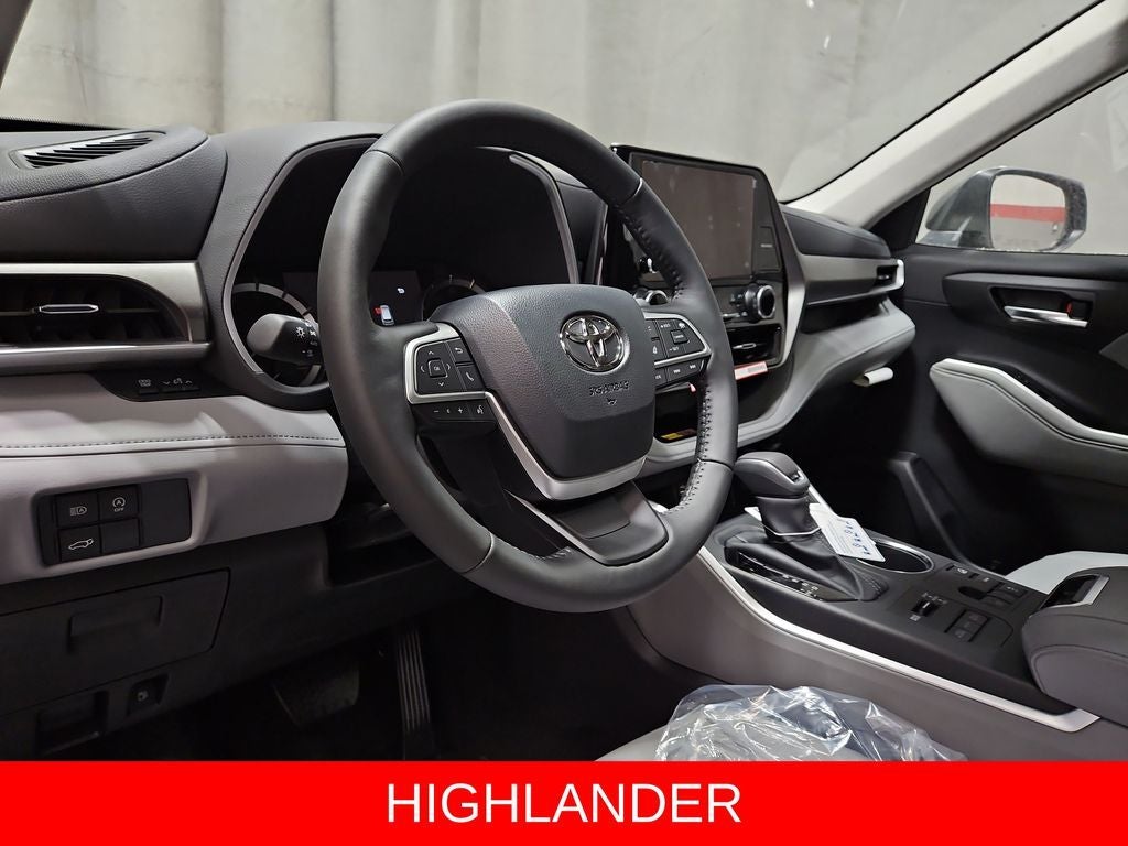 2026 Toyota Highlander XLE