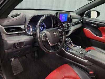 2023 Toyota Highlander XSE