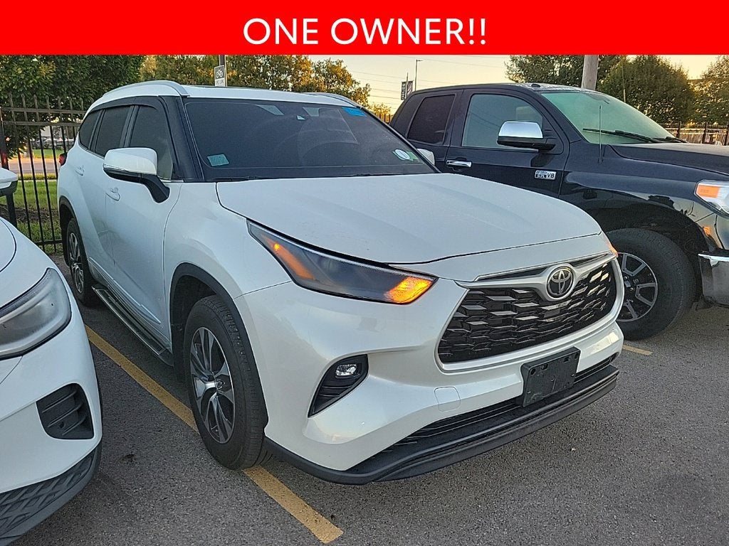 2023 Toyota Highlander XLE