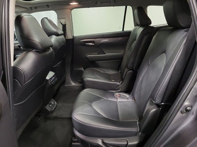2023 Toyota Highlander Platinum