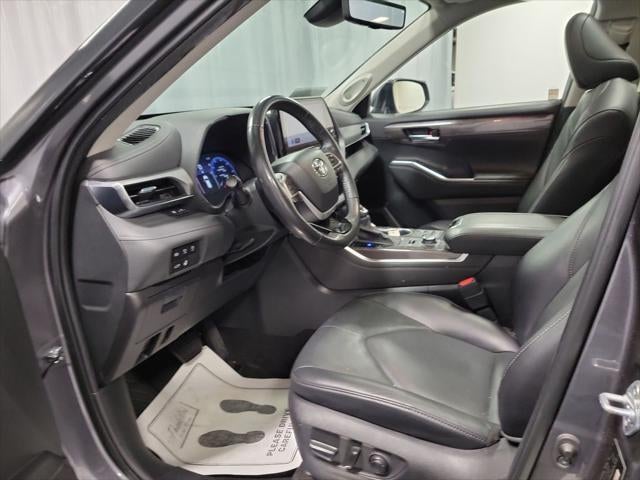 2023 Toyota Highlander Platinum
