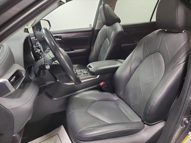 2023 Toyota Highlander Platinum