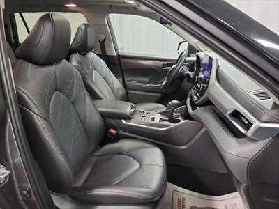 2023 Toyota Highlander Platinum