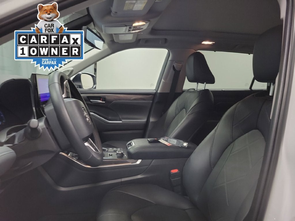 2026 Toyota Highlander Platinum