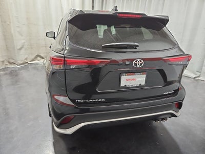 2026 Toyota Highlander XSE