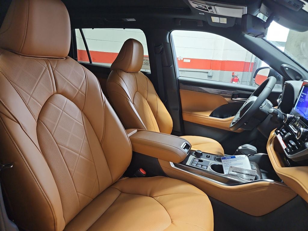 2026 Toyota Highlander Platinum